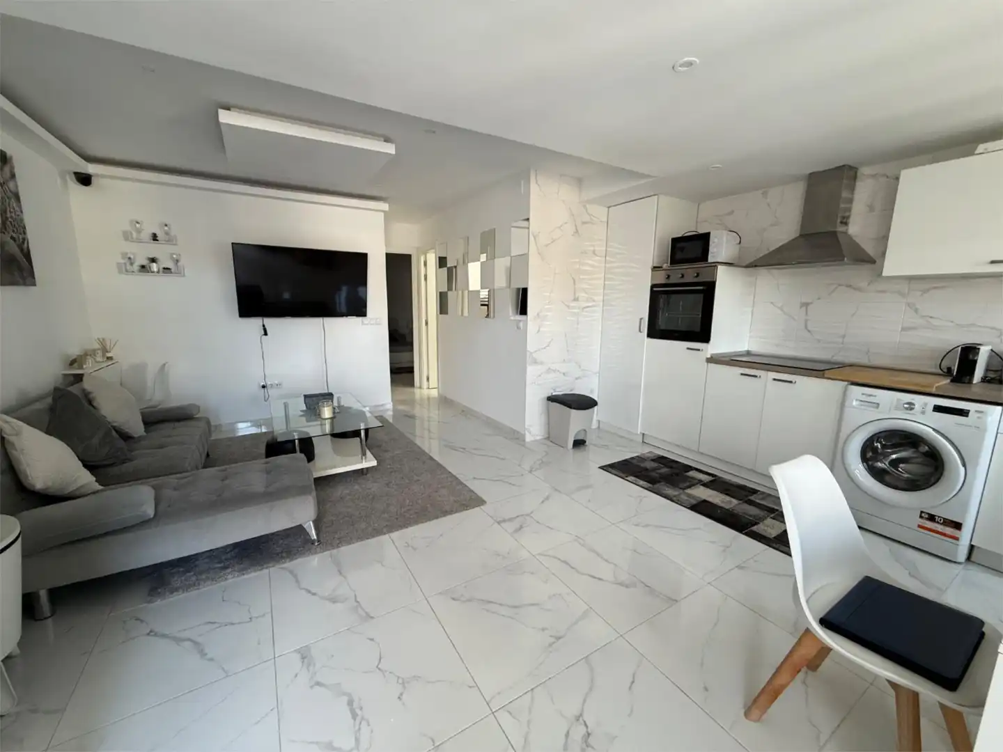 Sala de estar de Piso en venta en Torrevieja con Aire acondicionado, Calefacción y Jardín privado
