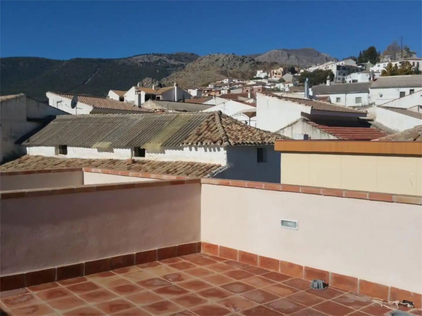 Casa adosada en venda a Calle Santa Ana de Íllora, 18, Íllora Vista exterior de Casa adosada en venda en Íllora amb Terrassa
