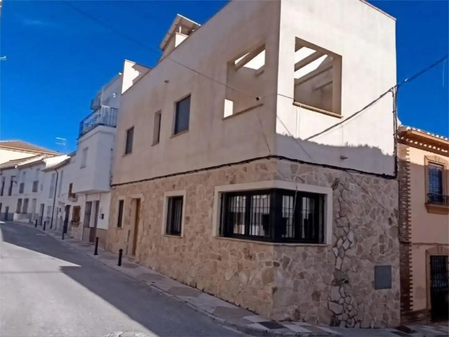 Casa adosada en venda a Calle Santa Ana de Íllora, 18, Íllora Vista exterior de Casa adosada en venda en Íllora amb Terrassa