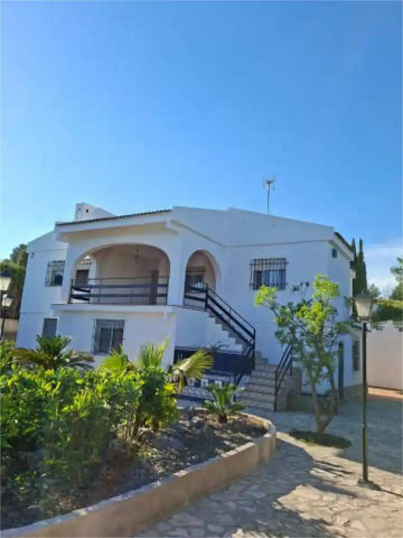 Vista exterior de Casa adosada en venta en Turís con Jardín privado, Terraza y Trastero