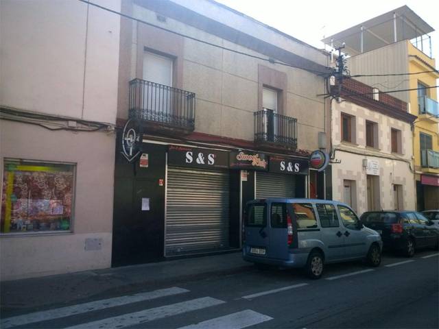 Casa adosada en Venta en Carrer de Nemesi Valls, 32 en Barri Antic