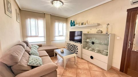 Foto 2 von Einfamilien-Reihenhaus zum Verkauf in Calle Albéniz, 9, Rojales, Alicante