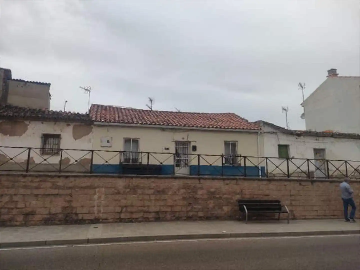 Vista exterior de Casa o xalet en venda en Zamora Capital  amb Calefacció i Terrassa