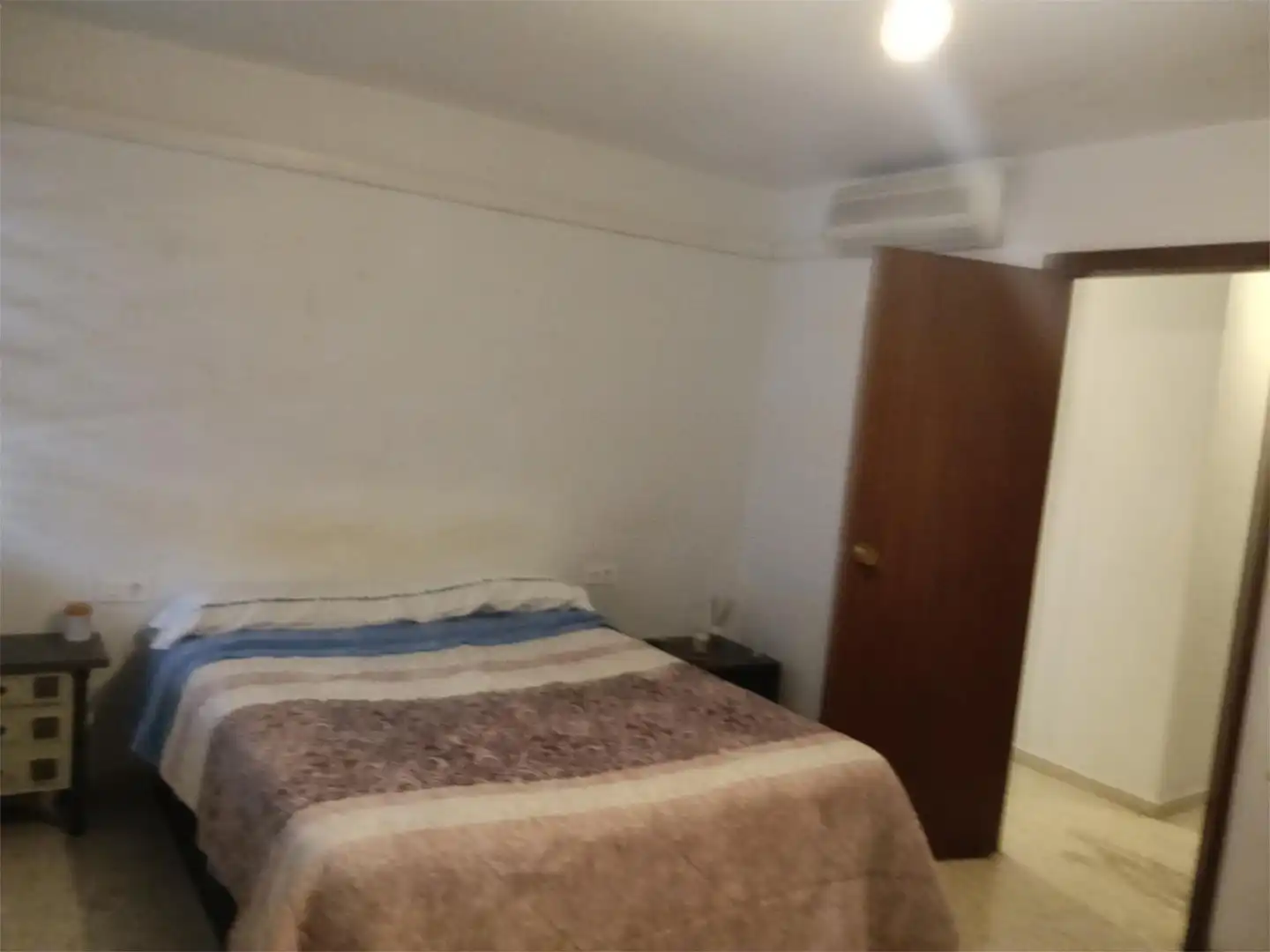 Piso en venta en Calle Doctor Miguel Servet, 3, Fernán-Núñez Habitación de Piso en venta en Fernán-Núñez con Terraza, Trastero y Amueblado