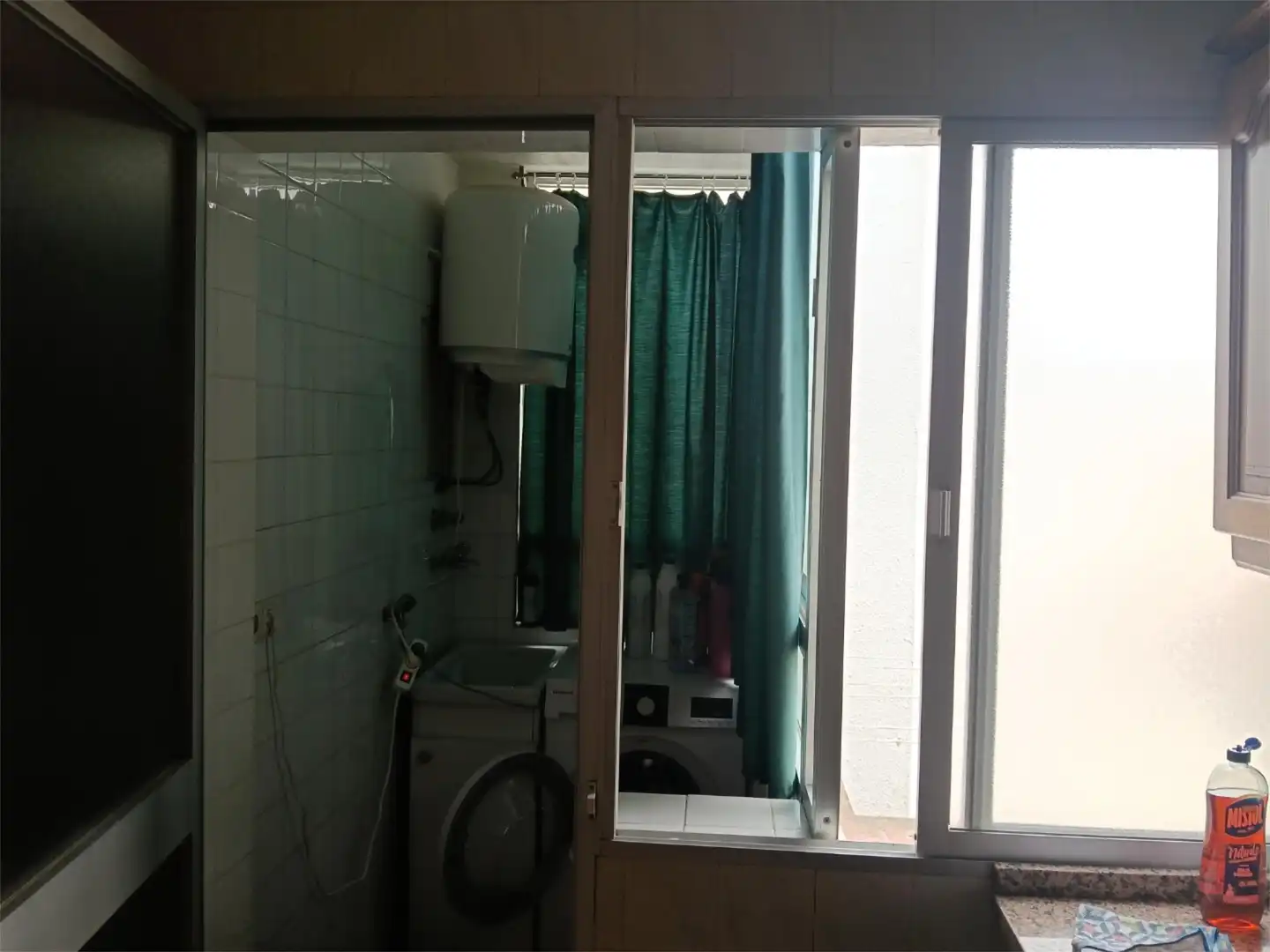 Piso en venta en Calle Doctor Miguel Servet, 3, Fernán-Núñez Cocina de Piso en venta en Fernán-Núñez con Terraza, Trastero y Amueblado
