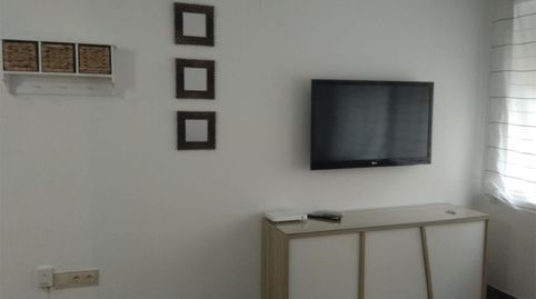 Foto 3 de Piso de alquiler en Calle Fernando IV, 21, San Bartolomé - Millán de Priego, Jaén Capital