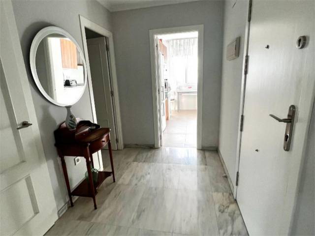 Piso en Alquiler en Plaza Amoríos, 2 en Colores -  Entreparques