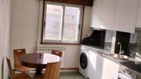 Foto 4 de Piso de alquiler en O Milladoiro, Ames