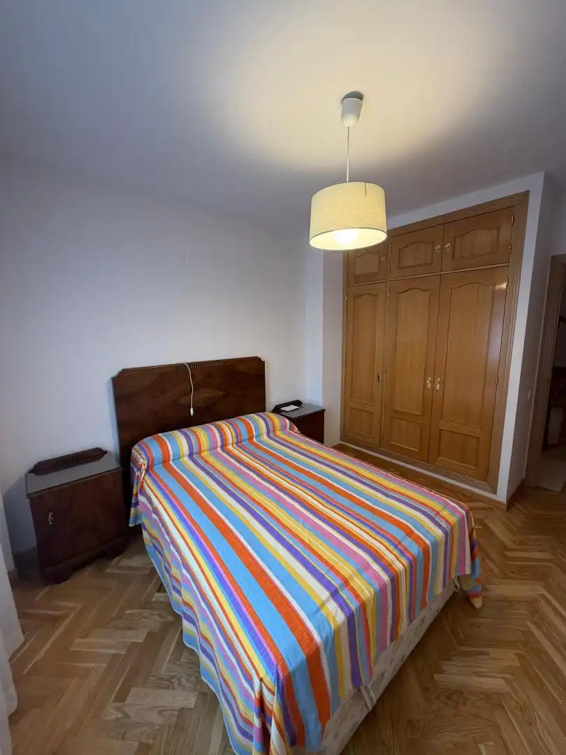 Bedroom of Houses for sale in Fuenlabrada  with Air Conditioner, Heating and Private garden