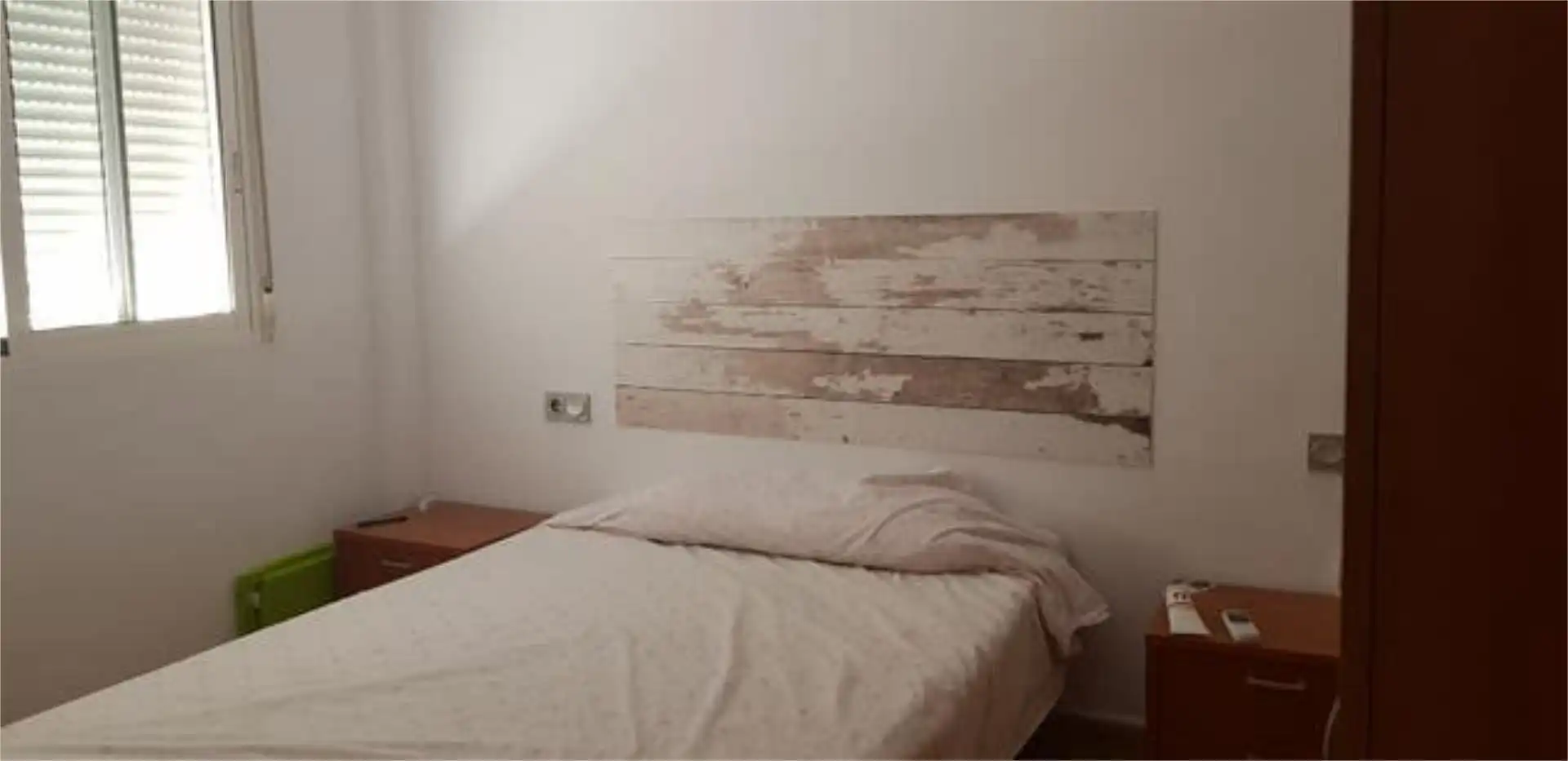 Habitación de Piso de alquiler en  Murcia Capital con Terraza, Trastero y Amueblado