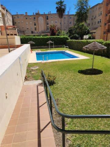 Piso en Alquiler en El Cónsul - Ciudad Universitaria - El Romeral