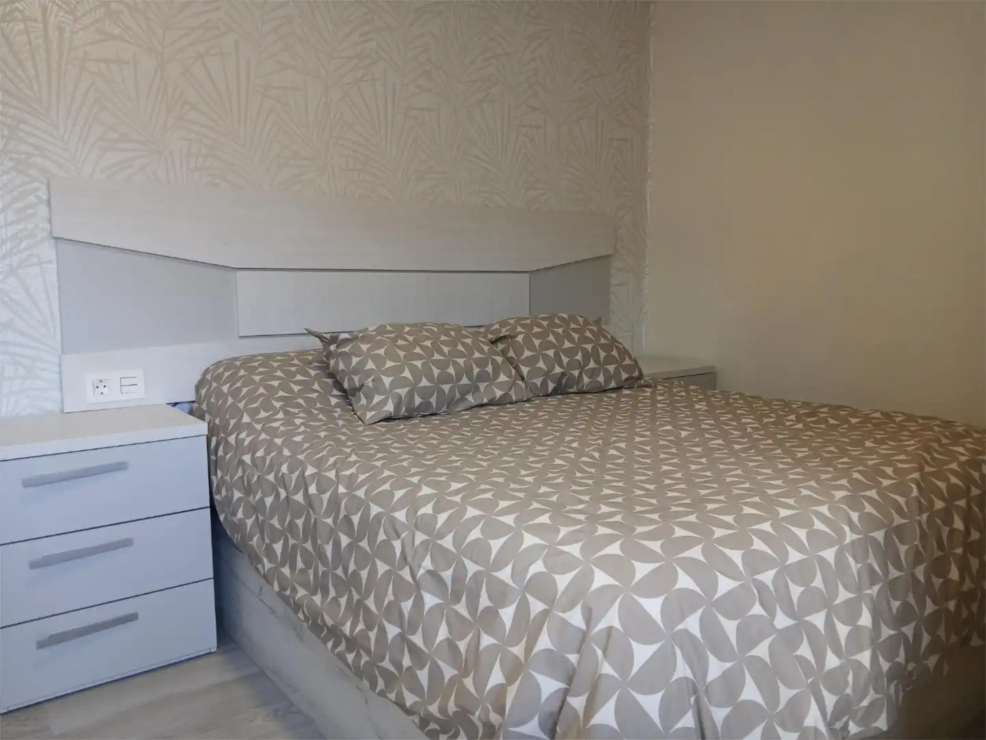 Bedroom of Flat for sale in Ágreda  with Air Conditioner, Heating and Parquet flooring