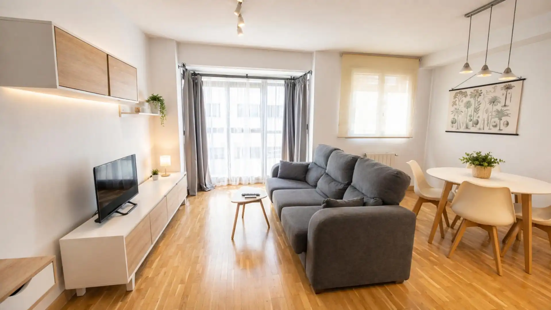 Living room of Flat for rent in  Madrid Capital  with Air Conditioner, Heating and Parquet flooring