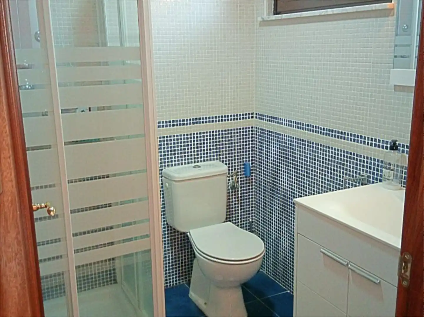 Piso en venta en Calle Leonardo da Vinci, 32, Carbajosa de la Sagrada Baño de Piso en venta en Carbajosa de la Sagrada con Calefacción, Jardín privado y Parquet