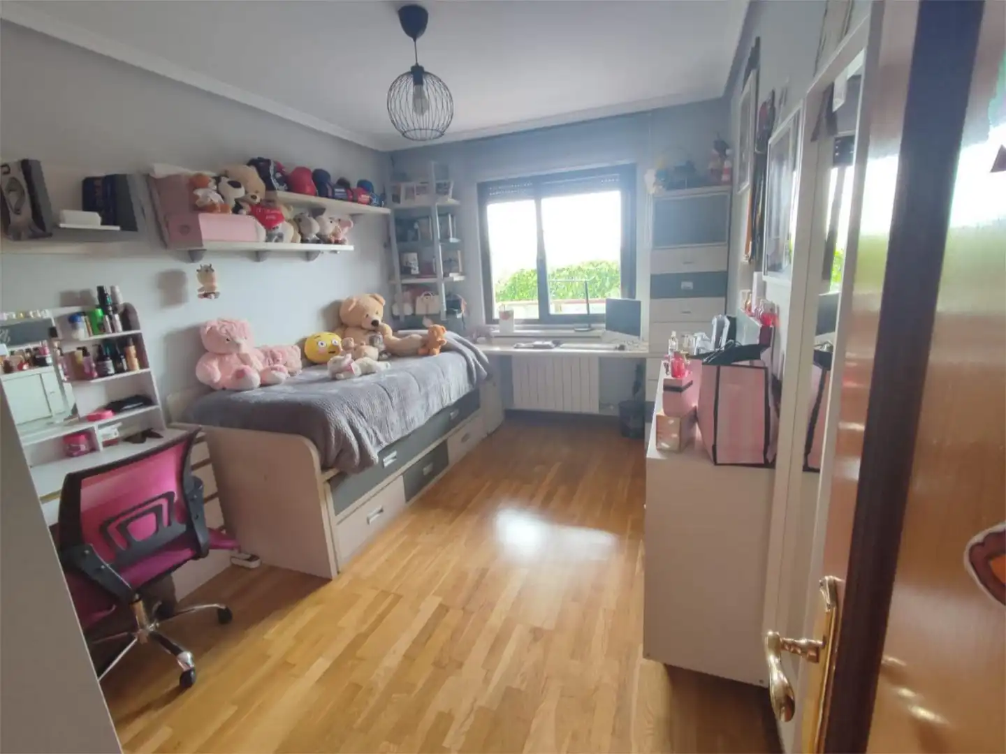 Piso en venta en Calle Leonardo da Vinci, 32, Carbajosa de la Sagrada Habitación de Piso en venta en Carbajosa de la Sagrada con Calefacción, Jardín privado y Parquet