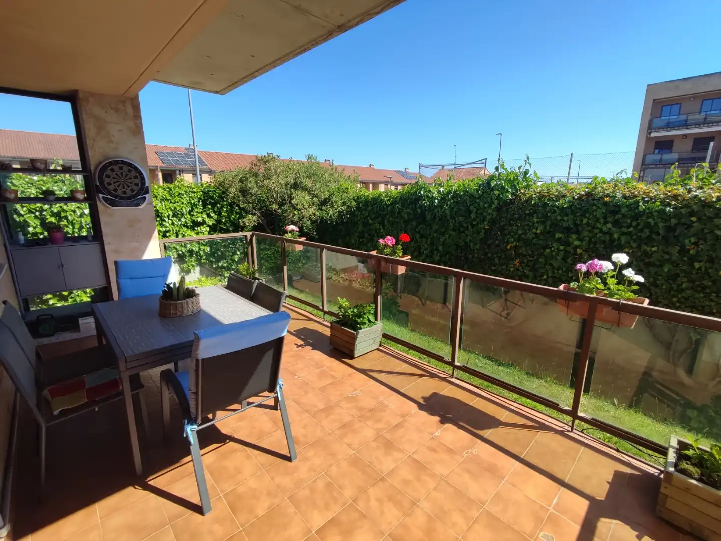 Piso en venta en Calle Leonardo da Vinci, 32, Carbajosa de la Sagrada Terraza de Piso en venta en Carbajosa de la Sagrada con Calefacción, Jardín privado y Parquet