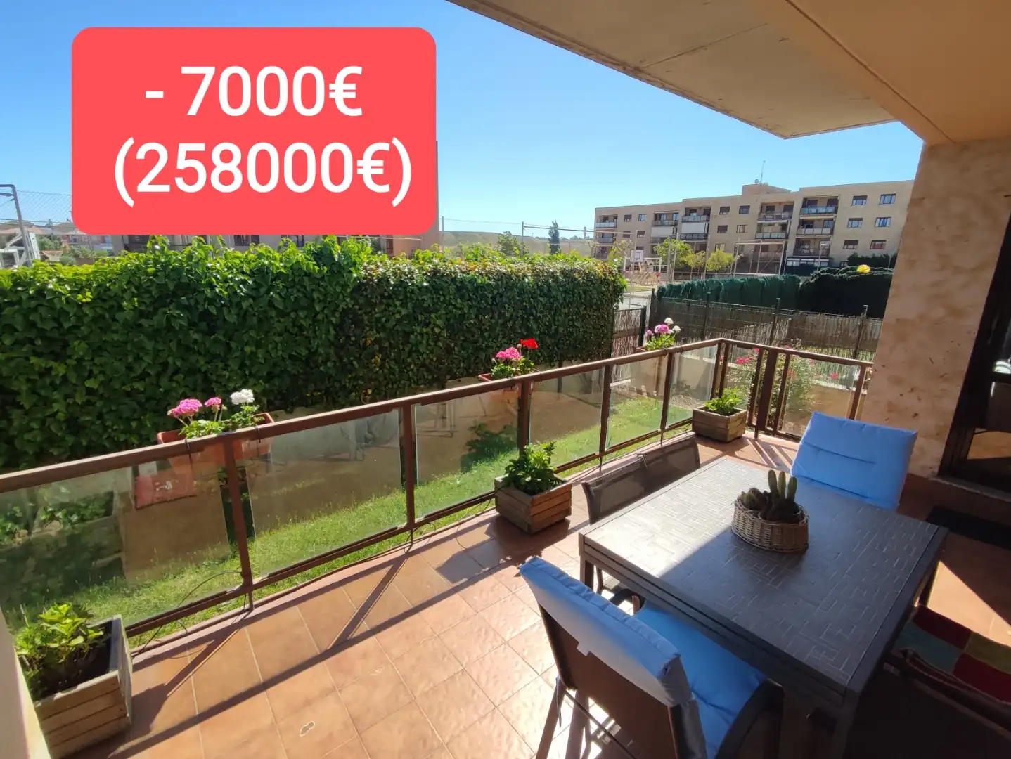 Piso en venta en Calle Leonardo da Vinci, 32, Carbajosa de la Sagrada Terraza de Piso en venta en Carbajosa de la Sagrada con Calefacción, Jardín privado y Parquet