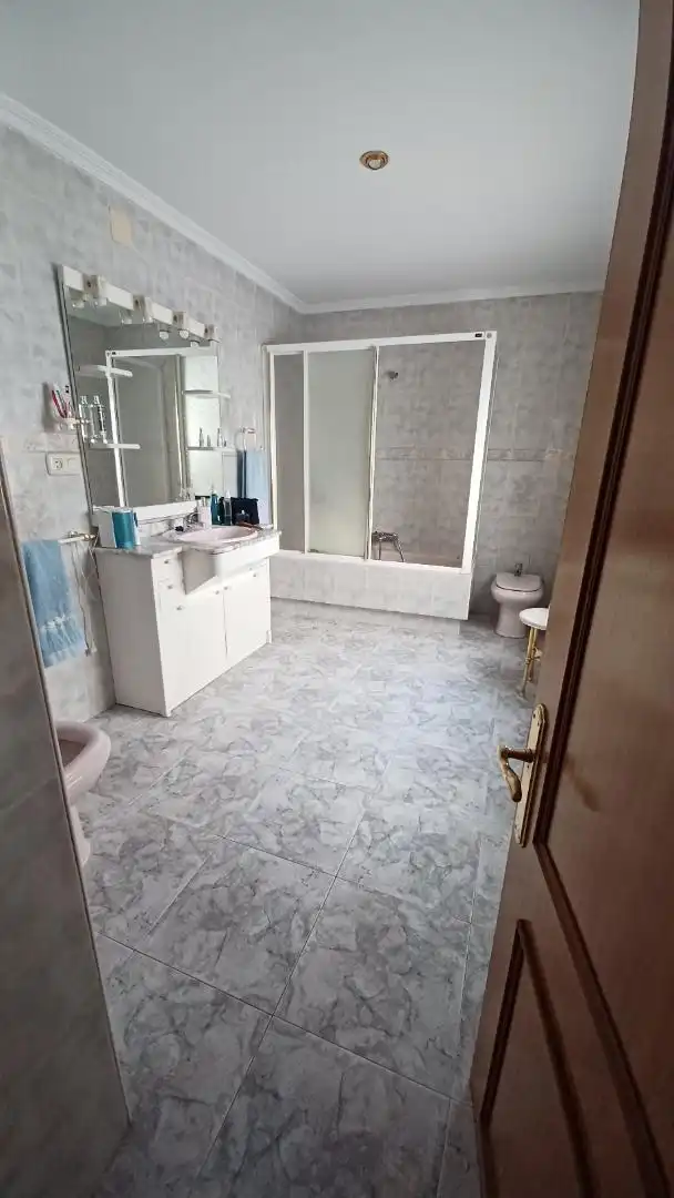 Baño de Casa adosada en venta en Alcuéscar con Amueblado