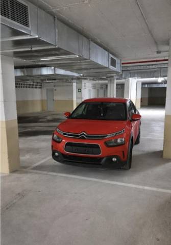 Garaje en Alquiler en Calle Pensamiento, 54 en Torreblanca del Sol