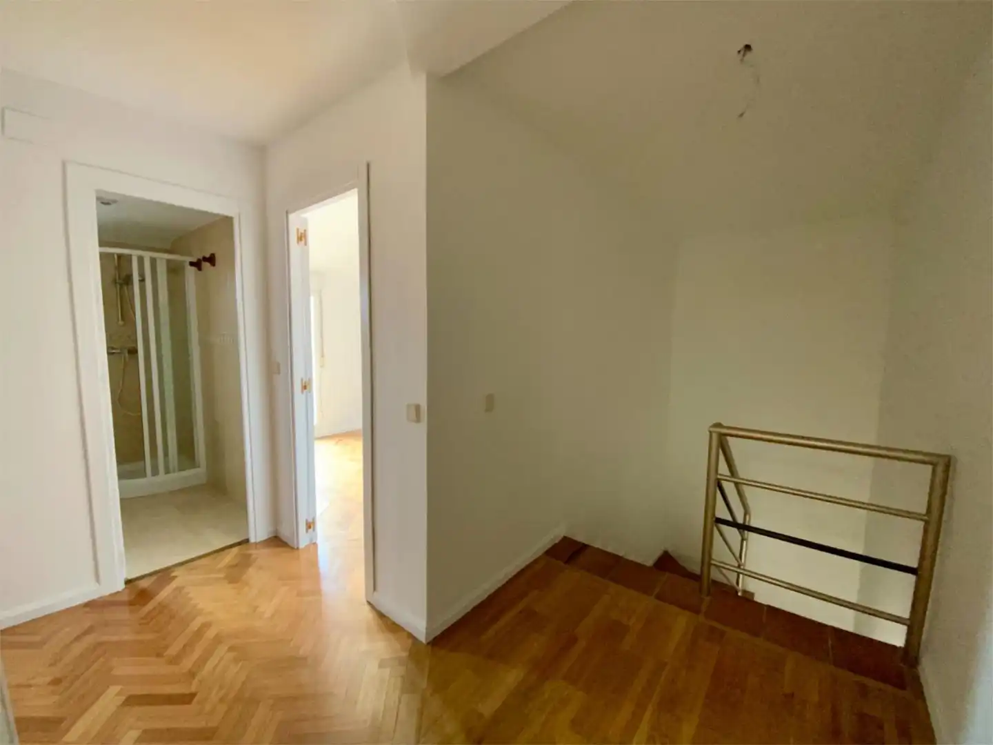 Piso en venta en Calle Rosalía de Castro, 21, Casco Antiguo Piso en venta en Majadahonda con Terraza y Piscina