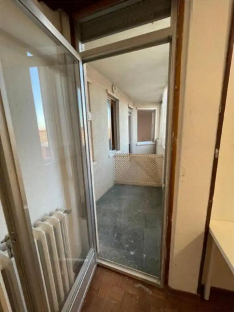 Flat for sale in  Huesca Capital