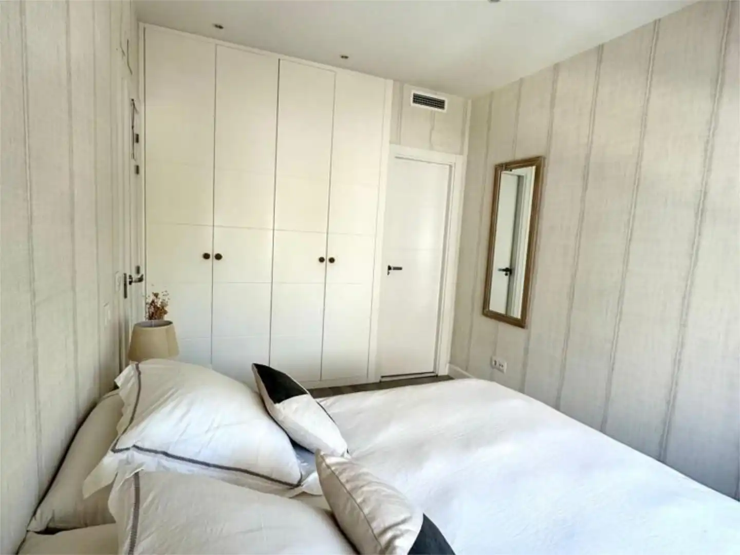 Wohnung zur Miete in Calle de Núñez de Balboa, 118, El Viso Schlafzimmer von Wohnung zur Miete in Madrid mit Klimaanlage, Heizung und Privatgarten
