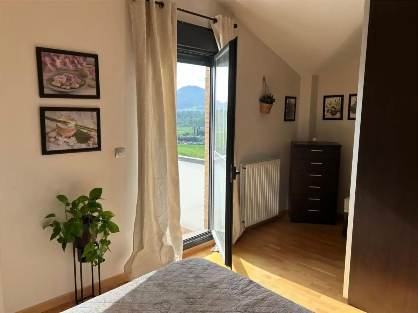 Dúplex en venta en Avenida Esteribar, 107, Esteribar Terraza de Dúplex en venta en Esteribar con Calefacción, Parquet y Piscina
