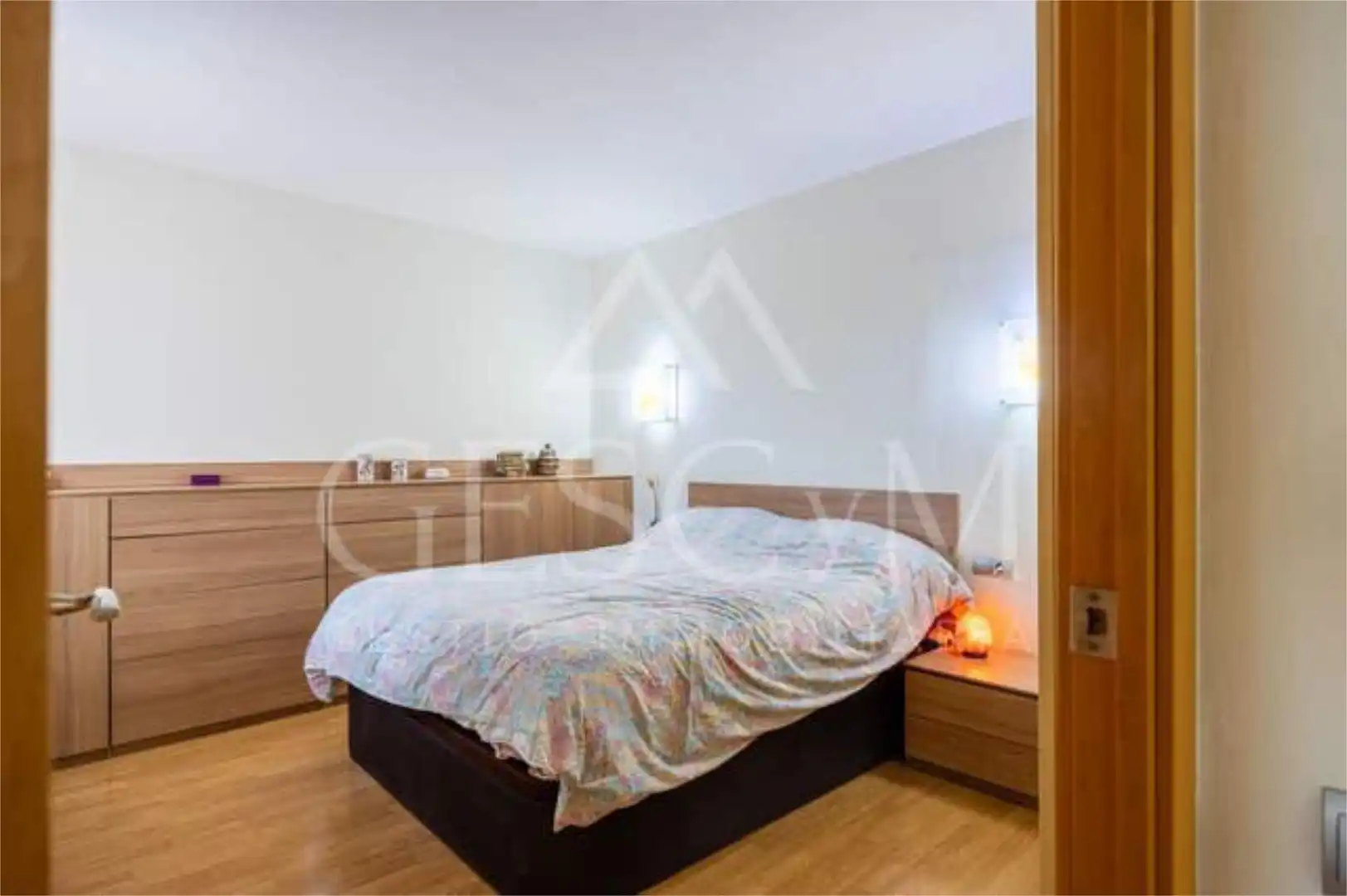 Wohnung zum Verkauf in Sant Joan - TV3 Schlafzimmer von Wohnung zum Verkauf in Sant Joan Despí mit Terrasse