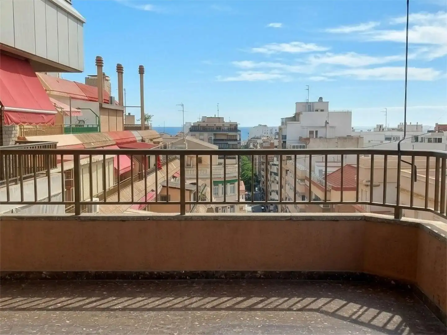Balcony of Flat for sale in Alicante / Alacant  with Air Conditioner, Terrace and Swimming Pool