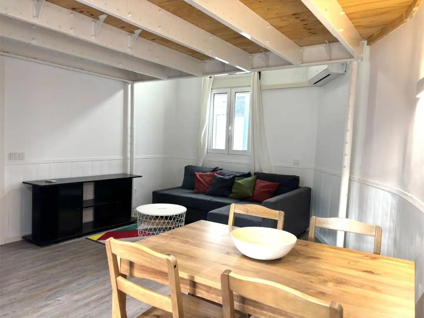 Sala d'estar de Pis de lloguer en Alicante / Alacant amb Aire condicionat i Moblat