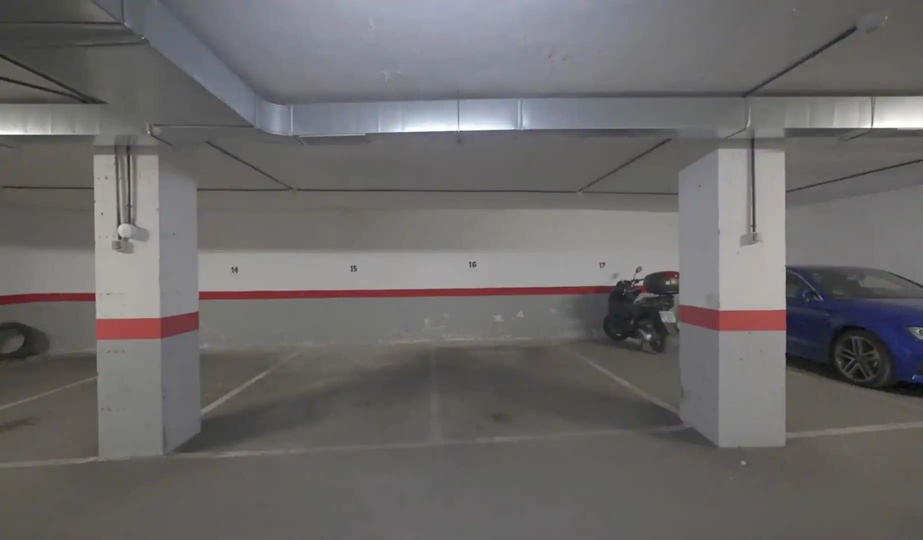 Parking of Garage for rent in  Madrid Capital