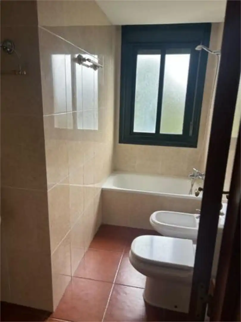 Badezimmer von Wohnungen zum Verkauf in Pontevedra Capital 