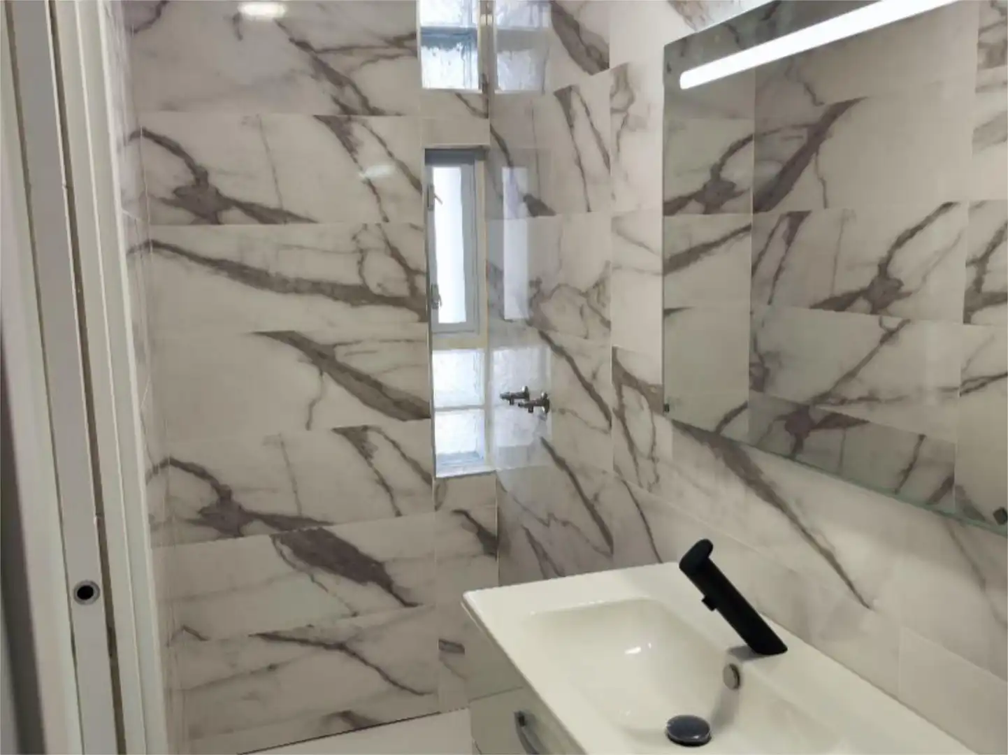 Habitació a Calle del Obispo Almarcha, 12, El Ejido - Santa Ana Bany de Apartament per a compartir en León Capital amb Calefacció, Jardí privat i Parquet