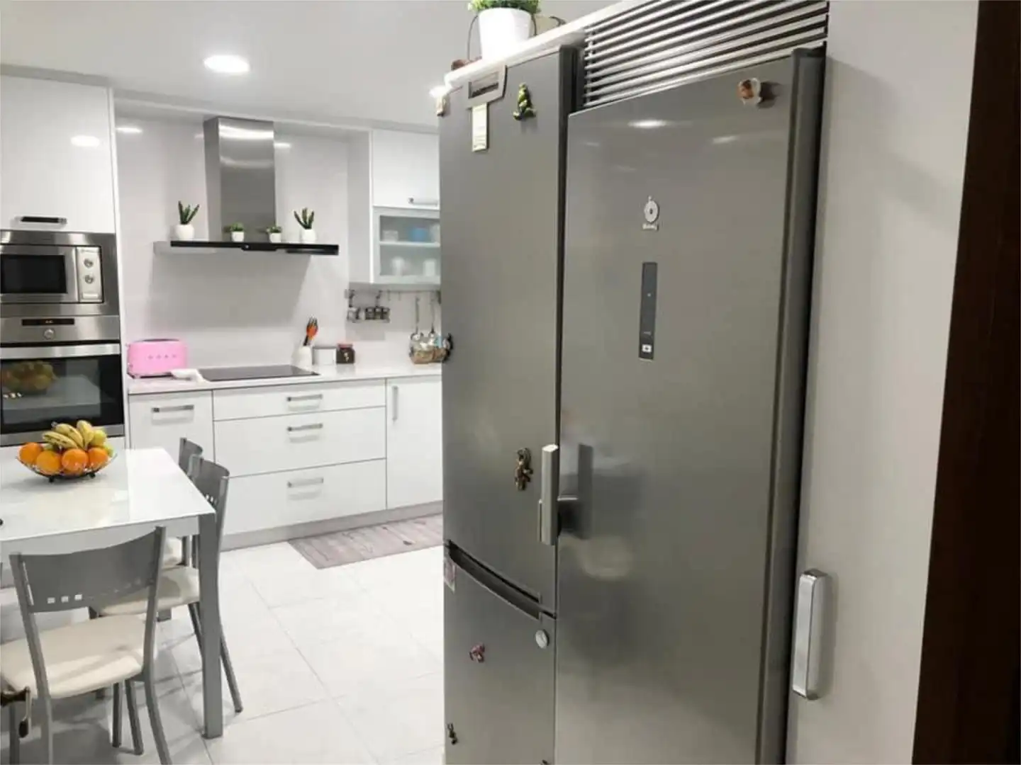 Piso de alquiler en Rúa Pintor Xenaro Carrero, 20, Noia Cocina de Piso de alquiler en Noia con Calefacción, Terraza y Amueblado