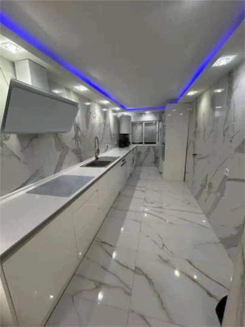 Cocina de Piso en venta en Sevilla con Calefacción