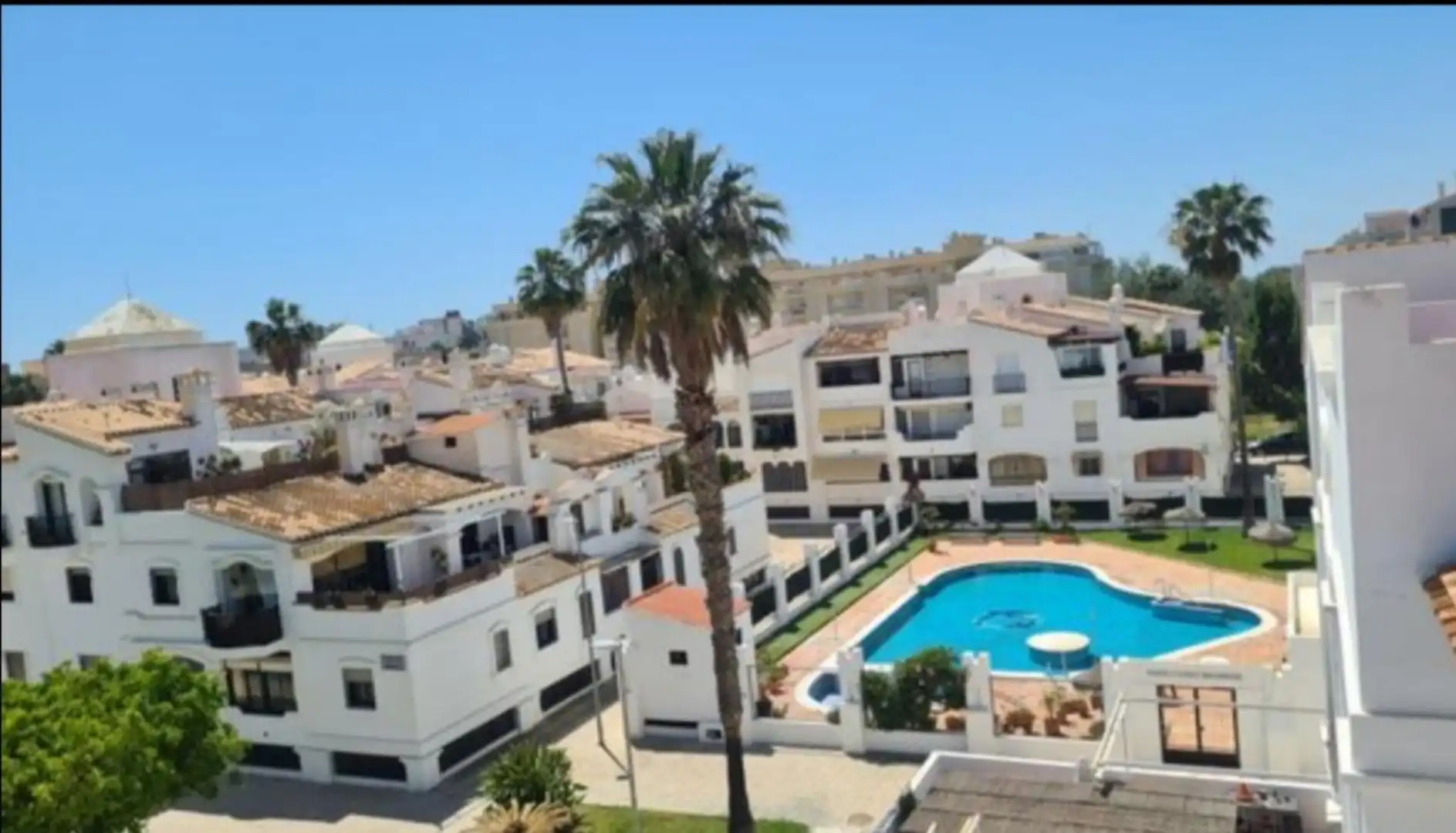 Vista exterior de Pis en venda en Motril amb Aire condicionat, Calefacció i Parquet