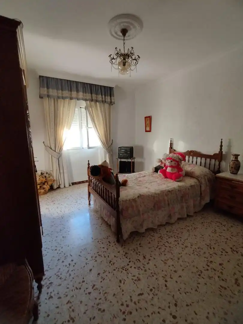 Dormitori de Casa adosada de lloguer en Castro del Río amb Traster i Moblat