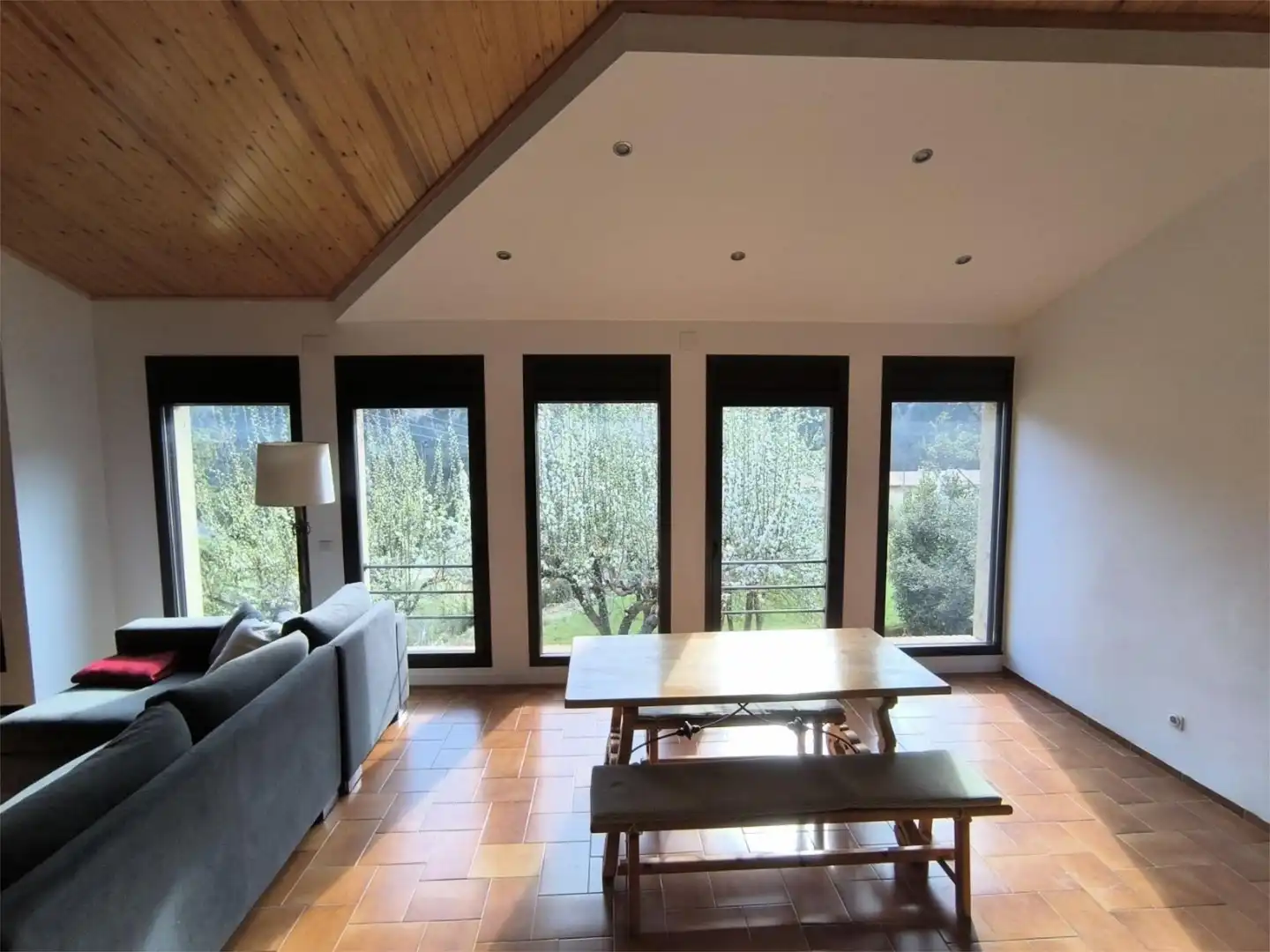 Casa o chalet en venta en Carrer Major, 1, La Coma i la Pedra Comedor de Casa o chalet en venta en La Coma i la Pedra con Calefacción, Jardín privado y Parquet