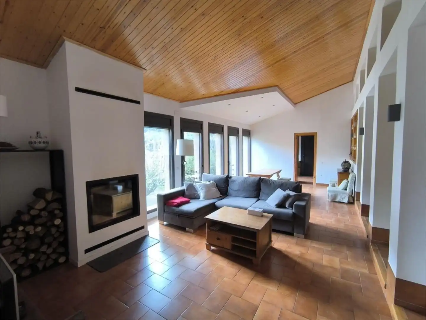 Casa o chalet en venta en Carrer Major, 1, La Coma i la Pedra Sala de estar de Casa o chalet en venta en La Coma i la Pedra con Calefacción, Jardín privado y Parquet