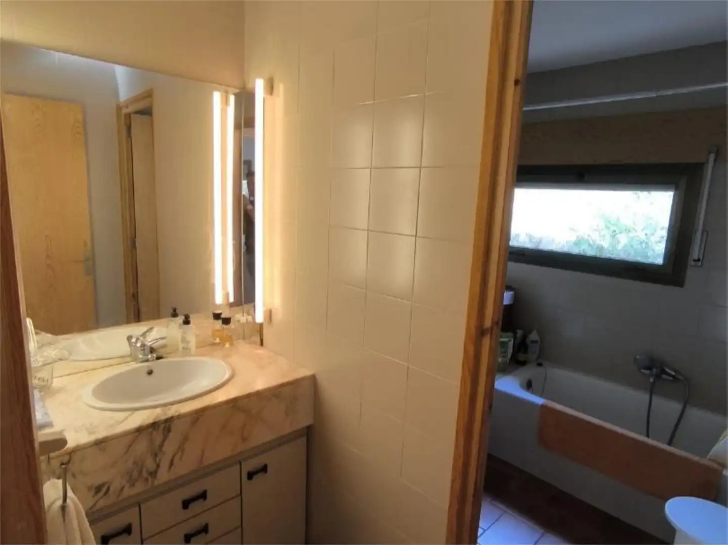 Casa o chalet en venta en Carrer Major, 1, La Coma i la Pedra Baño de Casa o chalet en venta en La Coma i la Pedra con Calefacción, Jardín privado y Parquet