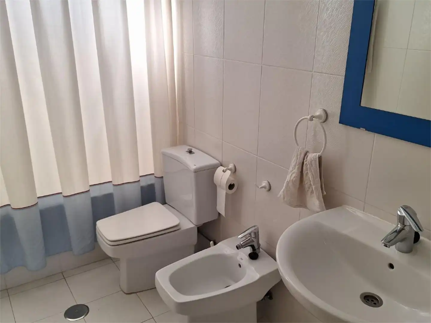Piso en venta en Urbanización San Pedro de Alcántara, 46, Olías del Rey Baño de Piso en venta en Olías del Rey con Aire acondicionado, Calefacción y Jardín privado