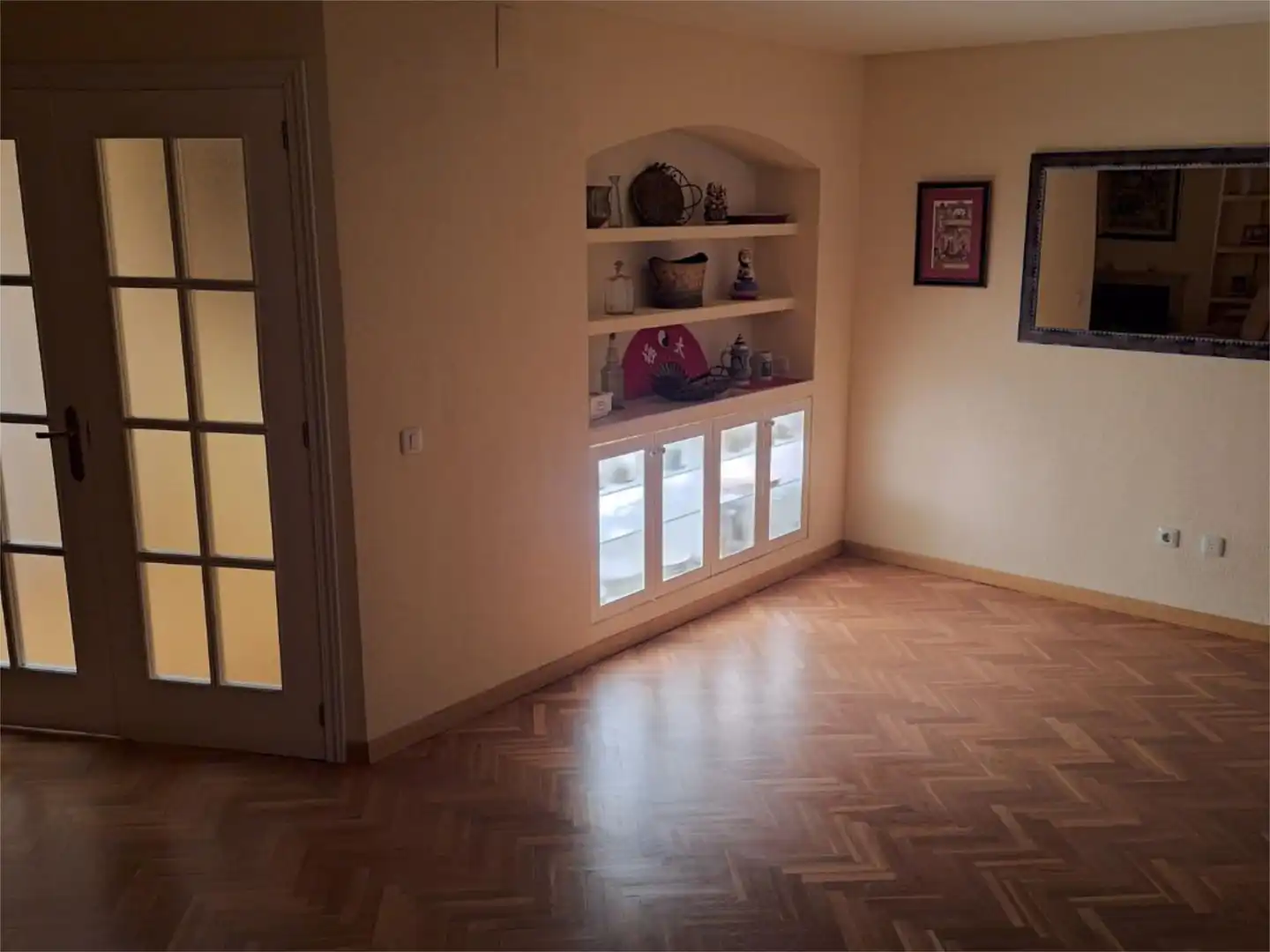 Piso en venta en Urbanización San Pedro de Alcántara, 46, Olías del Rey Sala de estar de Piso en venta en Olías del Rey con Aire acondicionado, Calefacción y Jardín privado