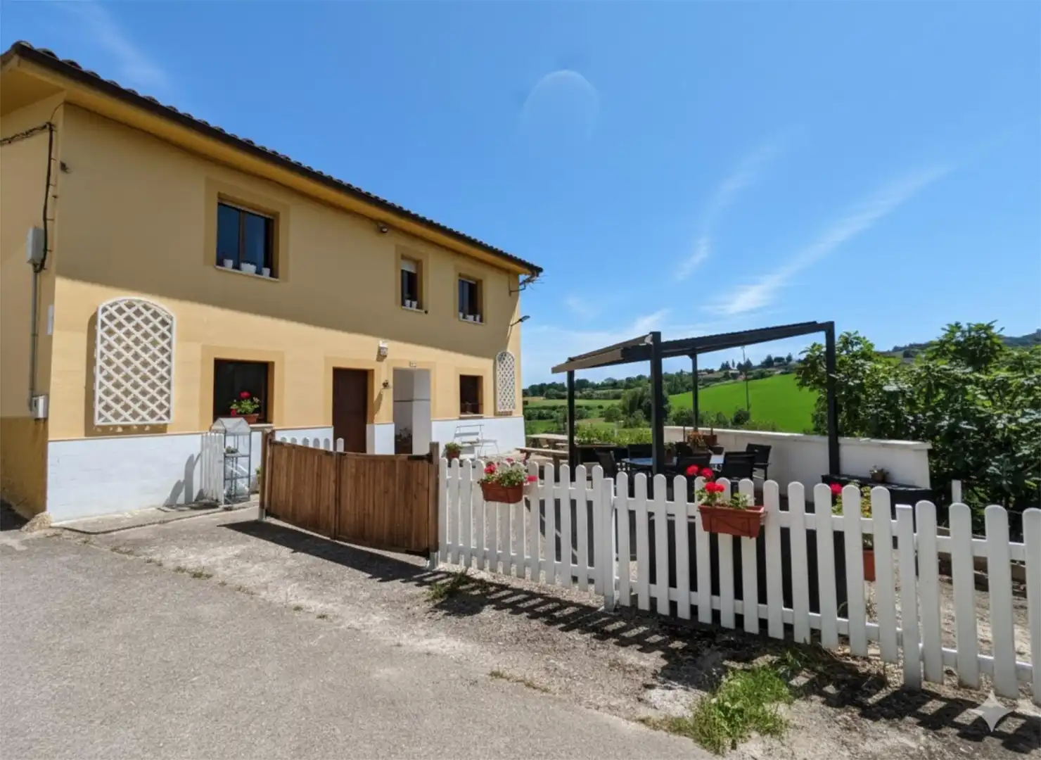 Planta baja de alquiler en Lugar Castro, Viella - Granda - Meres