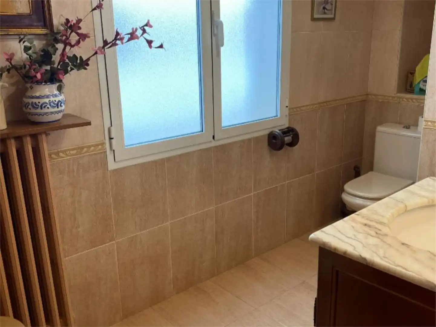 Badezimmer von Wohnung zum Verkauf in Tudela mit Klimaanlage und Balkon