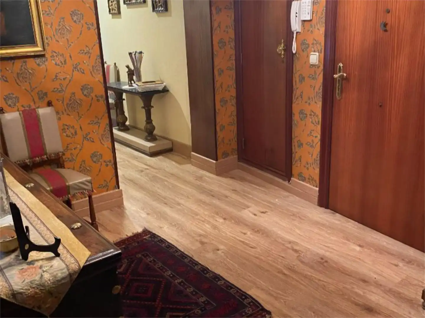 Wohnung zum Verkauf in Tudela mit Klimaanlage und Balkon