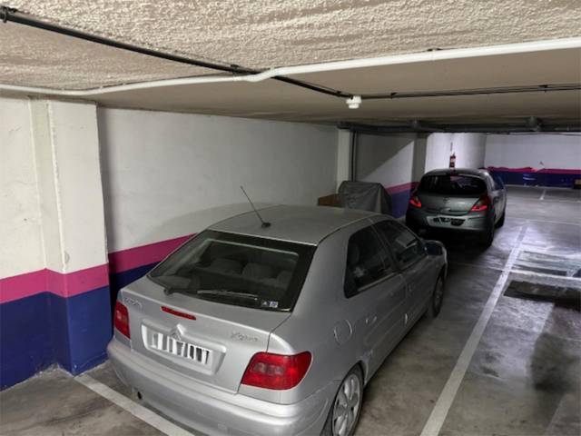 Piso en Venta en Calle de la Maquinilla, 15 en Palomeras Sureste