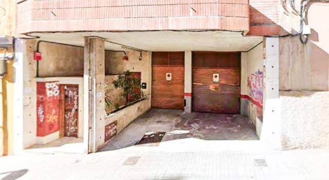 Garaje en Alquiler en La Salut
