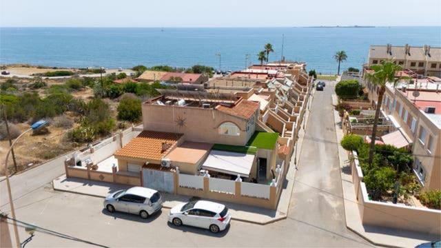 Casa-chalet en Venta en Calas Santa Pola Este