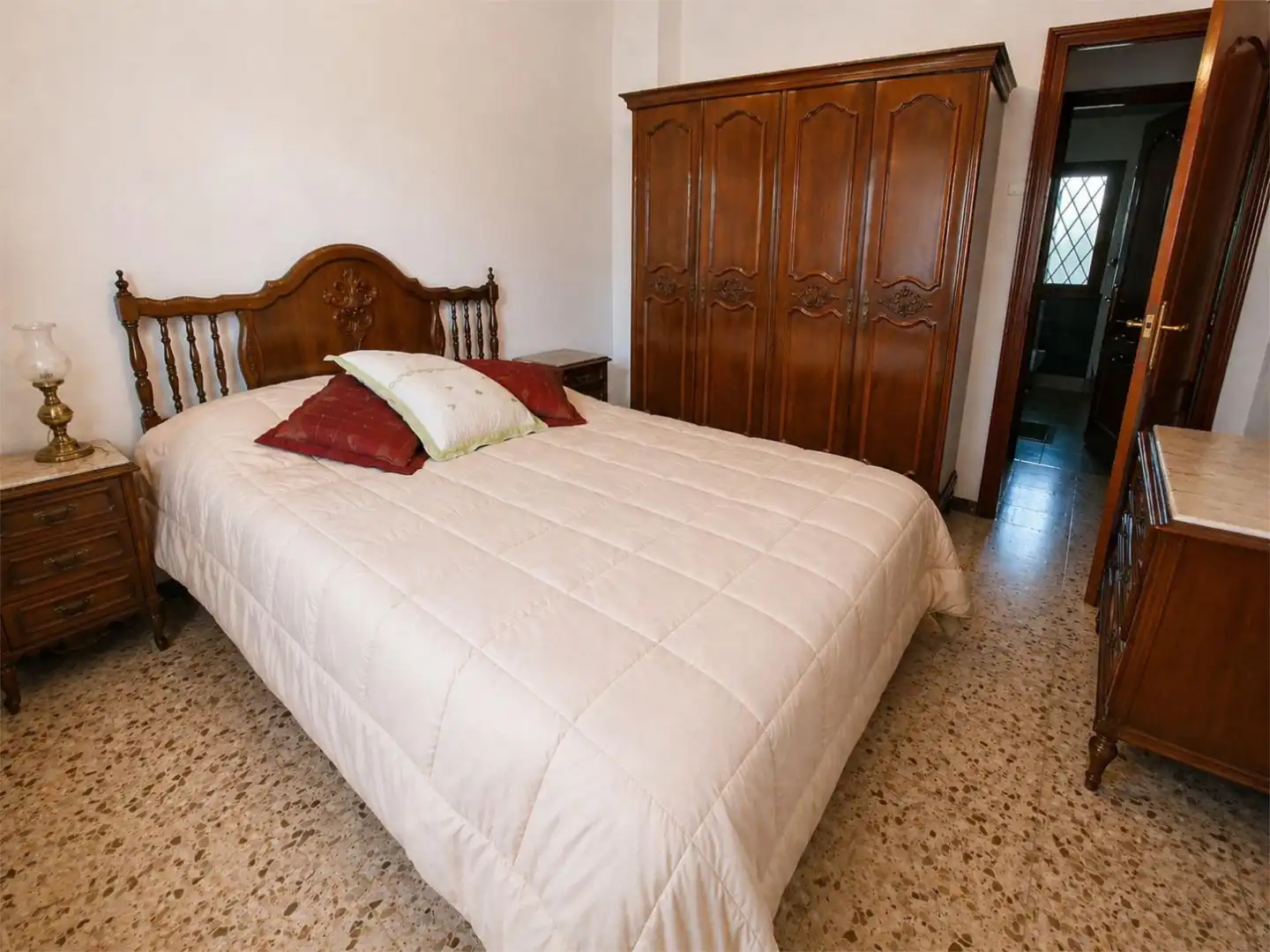 Casa o xalet en venda a Oromana Dormitori de Casa o xalet en venda en Alcalá de Guadaira amb Aire condicionat, Calefacció i Jardí privat