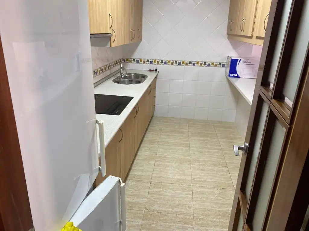 Cocina de Piso en venta en Almería con Terraza, Amueblado y Parking comunitario